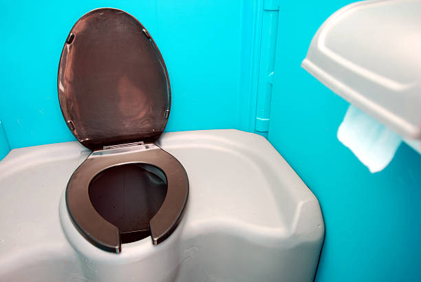 Best Portable toilet rental cost  in Earlvle, IL